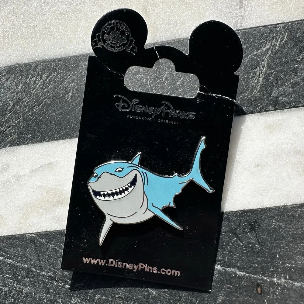 Disney Parks World Land Finding Nemo BRUCE Shark Single Trading Pin - NEW